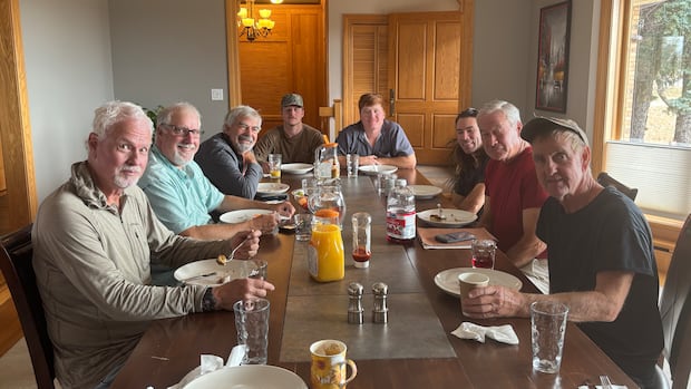 Sask. town thankful Americans keep flocking here to hunt, amid Canada