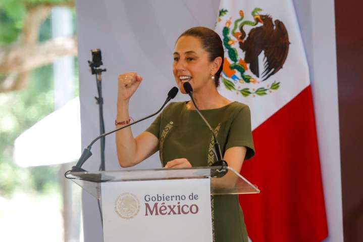 A un año de gobierno, Sheinbaum resalta reversión de reformas neoliberales