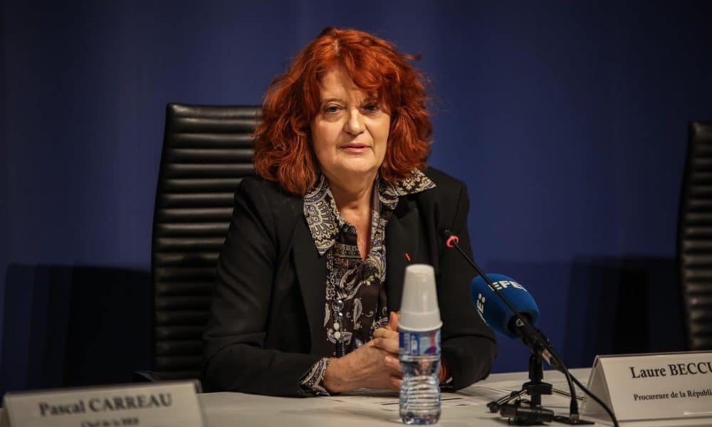 Detienen a cinco nuevos sospechosos del robo de joyas en el Museo del Louvre