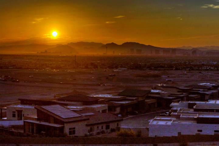Las Vegas weather: Monday’s high will be 81 degrees with sunny skies
