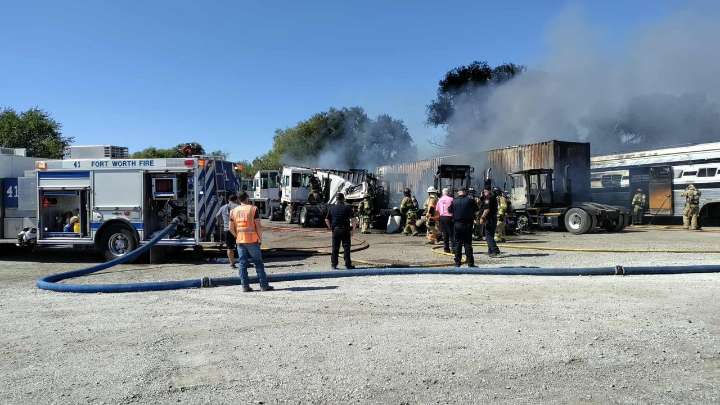 Plane crash northwest of Fort Worth, 2 victims found dead