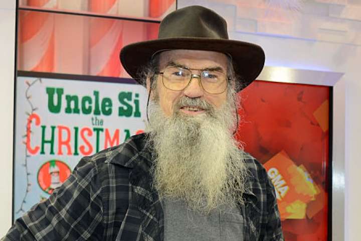 ‘Duck Dynasty’s Uncle Si Robertson Hospitalized