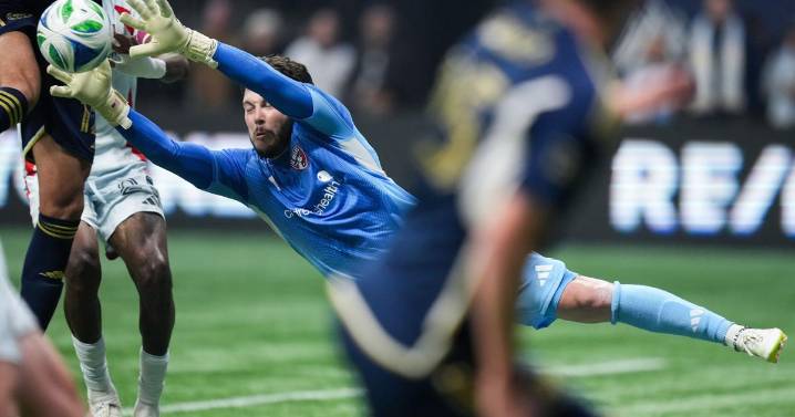 Dallas clinches 7th place in West, denies Whitecaps regular