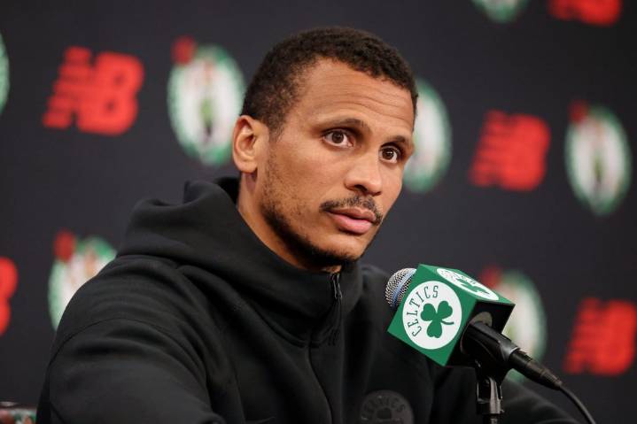 Celtics coach Joe Mazzulla and his staff played reporters in a pickup game. It went as expected