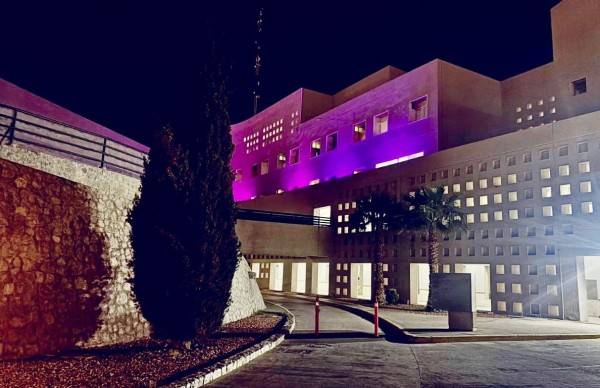 Ilumina IMSS sus unidades médicas de rosa