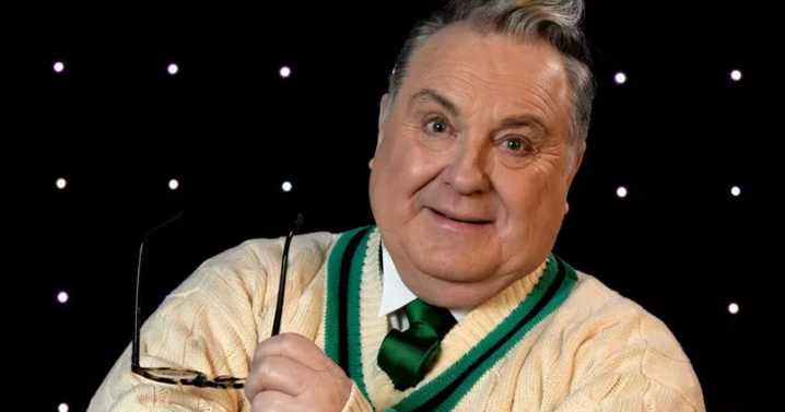 Russell Grant horoscopes as Aries told high social battery could lead to new opportunities