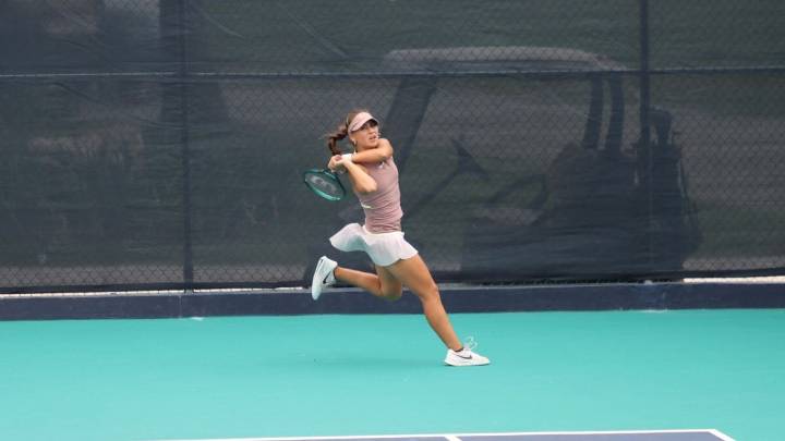 Romina Domínguez y Tristan Stratton se coronan en ITF J60 León 2025