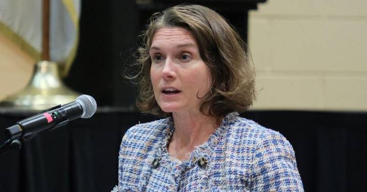 All 13 Articles Pass At Special Town Meeting; Zoning Update Sparks Debate