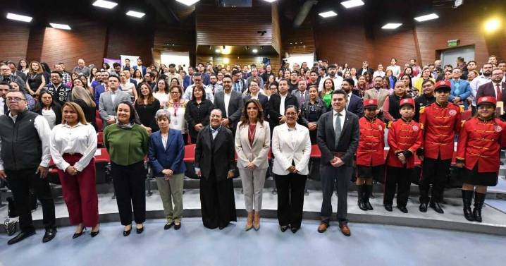 Reconocen 10 años de la Procuraduría de Protección a Niñas, Niños y Adolescentes con billete de Lotería Nacional