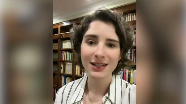 Zazu (29 años): "Hace tiempo que me siento sola, busco amistades por Madrid. Soy una persona introvertida, no me escondo"