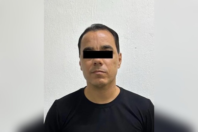 Detienen a Omar Bravo; lo acusan de abuso sexual 