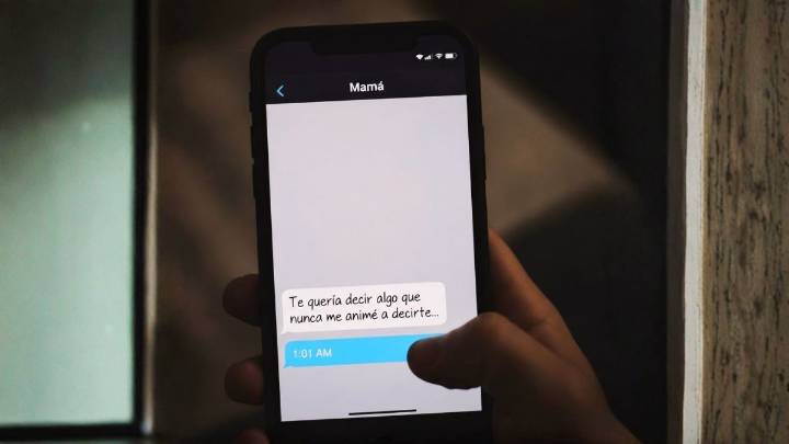 "No quiero que me toquen": los mensajes de una niña a su madre que destaparon el horror que vivió por 8 años