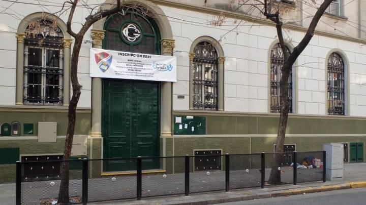 Otro incidente en una feria de ciencia: un alumno de 16 años sufrió graves quemaduras
