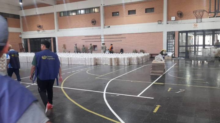 Elecciones 2025: comenzó el traslado de las urnas al interior