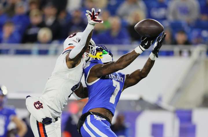 Hugh Freeze warns Auburn football of ‘dangerous’ Kentucky team despite SEC record