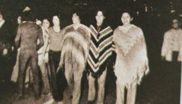 Ruanas, desfiles y noches de rumba en la avenida Francisco García de Hevia
