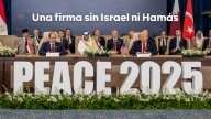 Donald Trump pone Gaza en segundo plano y convierte la firma del acuerdo de paz en un espectáculo para su ego