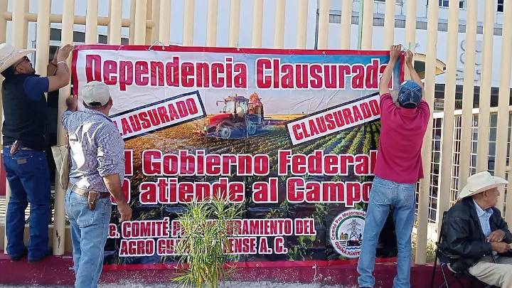 Productores agrícolas protestan en Celaya: piden leyes justas y pago de adeudos