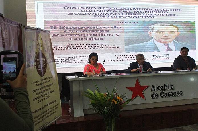 "Cronistas construyen la historia desde la comunidad"