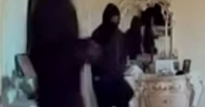 Video shows California home break