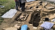 La necrópolis de Espés se cerrará tras el estudio de una veintena de tumbas del 1005