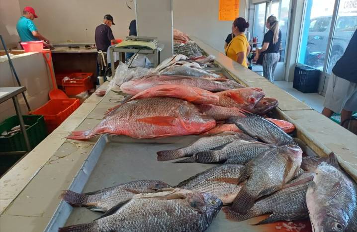 Reducen sus utilidades para conservar clientes