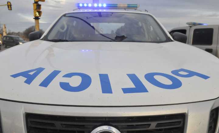 Un herido y un auto dañado tras gresca por la venta de un lavarropas
