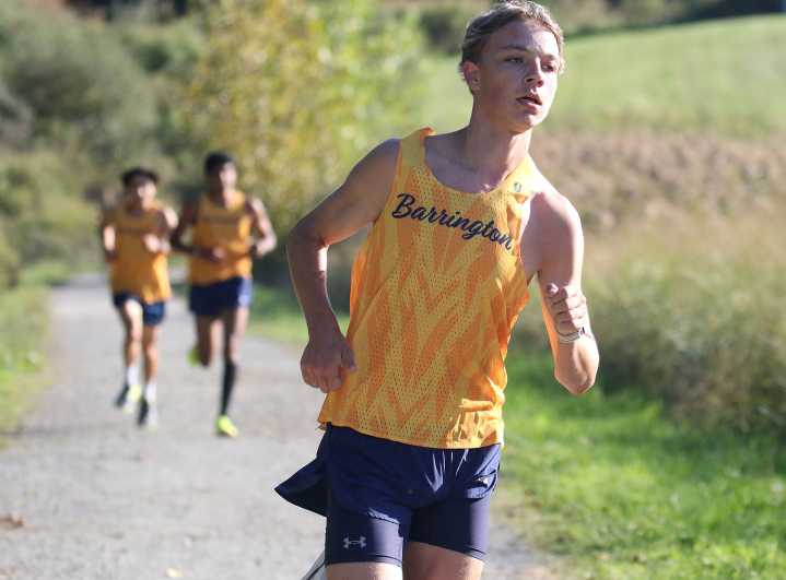 Eagles run past Rams in cross-country showdown