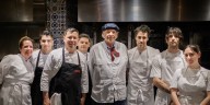 La noche en que Francis Mallmann fusionó dos barrios porteños para cocinar en beneficio de pacientes de transplante hepático