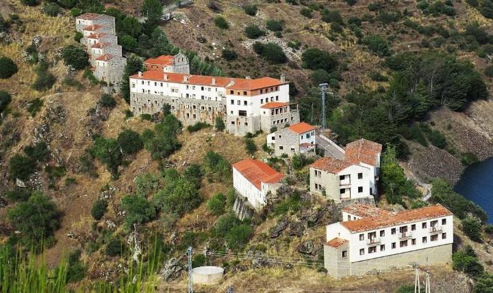 Pareja de Estados Unidos compra pueblo abandonado de España por menos de 350 mil euros