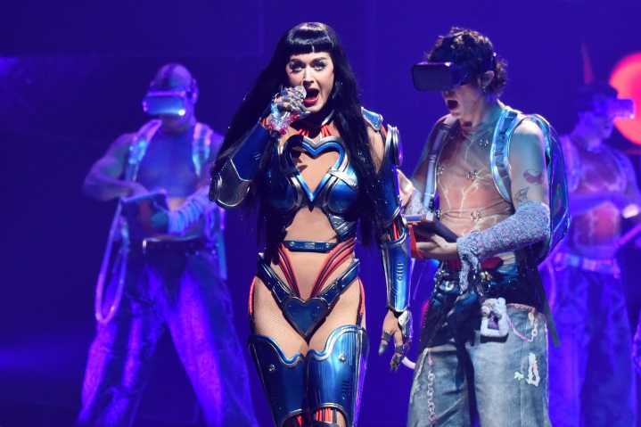 Katy Perry Seemingly Makes Joke About Justin Trudeau Romance