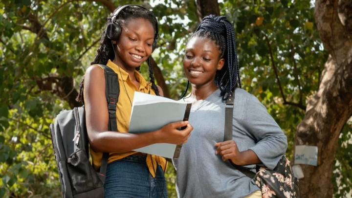 Bancolombia lanza becas completas para educación superior