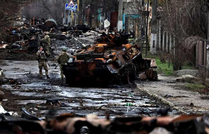 Ataque ruso en Ucrania deja muertos en Kiev y eleva la tensión internacional