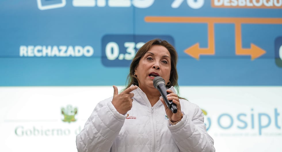 Critican a Dina Boluarte por su “indolente desprecio por la vida” y exigen su renuncia