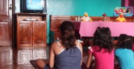 Embarazo, pobreza y violencia, las causas de los matrimonios infantiles en Ecuador