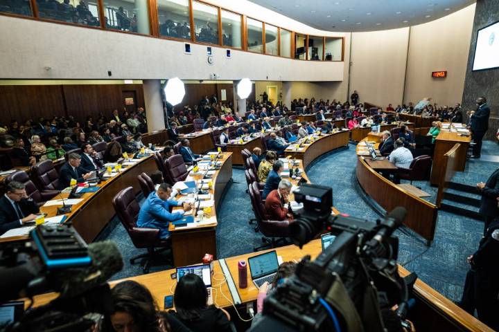 Mayor To Again Skip Raise In 2026 — But Most Alderpeople Will Get A Pay Bump Under Proposed Budget