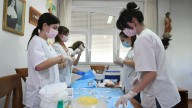 Una jornada extraordinaria para vacunar contra la gripe a 170 niños en un solo día