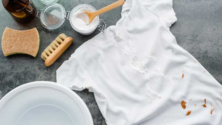 10 Ways To Get Dried Set-In Stains Out Of Clothes (And 2 Ways That Aren't Worth Trying)