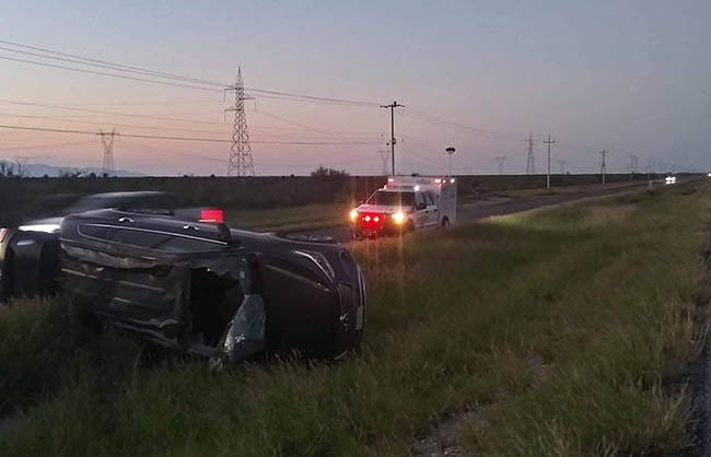 Sufre volcadura en carretera 57