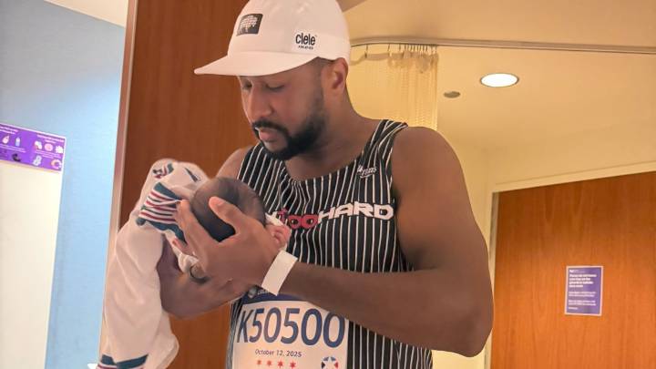 Father welcomes newborn son, walks to Chicago Marathon starting line
