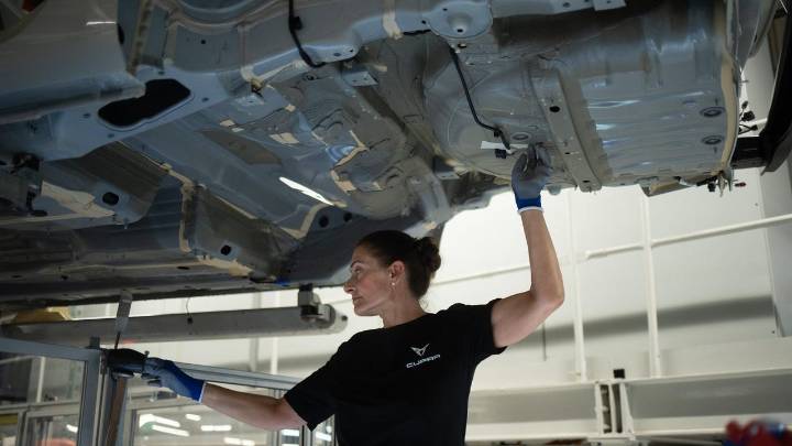 El Parlament reclama un Pacte Nacional para la Industria para que alcance el 25% del PIB en 2030