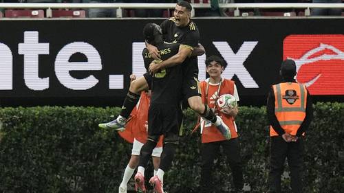 México mejora y empata 1-1 con Ecuador gracias al estreno goleador de Germán Berterame