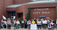 Thousands protest Trump administration in 'No Kings' rallies across rainy St. Louis region