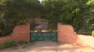 El gobernador de Chaco busca expropiar la chanchería del clan Sena en donde se cree que mataron a Cecilia Strzyzowski
