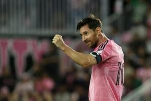 Messi brace lifts Inter, Mueller grabs game