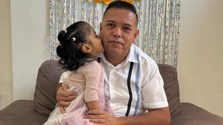 ‘Estamos contra reloj’: La pequeña Yoana y su familia luchan por conseguir urgente trasplante