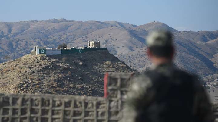 Pak Strikes Afghan Security Posts Along Border