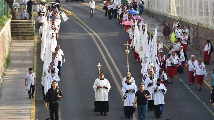 Miles de celayenses se unen y participan en emotiva marcha por la paz mundial