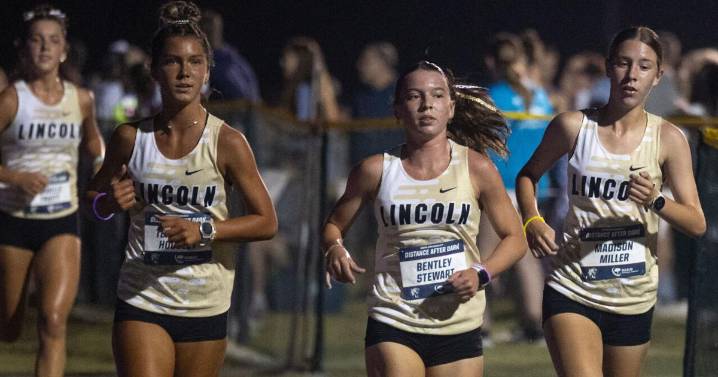 Lincoln Christian runners dominate regional; Claremore volleyball reaches `elite' status