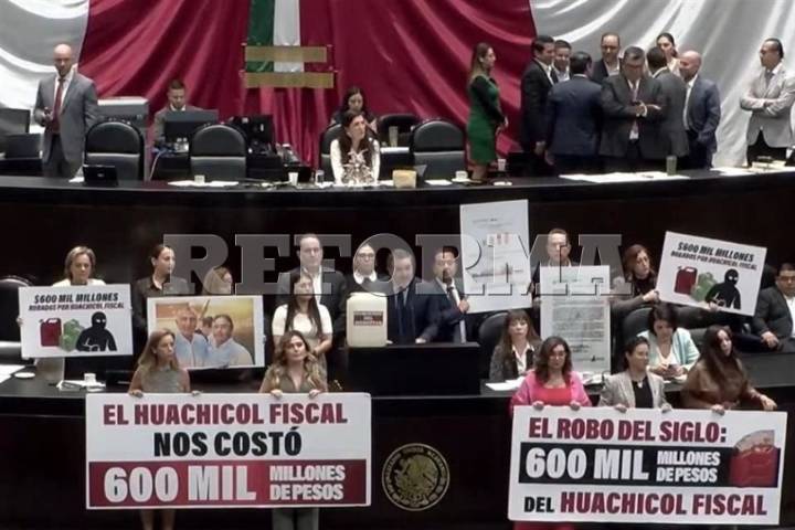 Discuten Ley Aduanera entre reclamos por huachicol fiscal